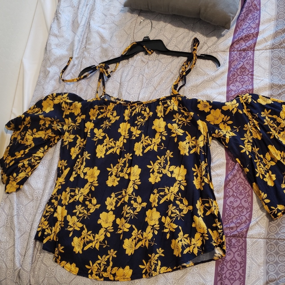 Torrid floral off the shoulder blouse